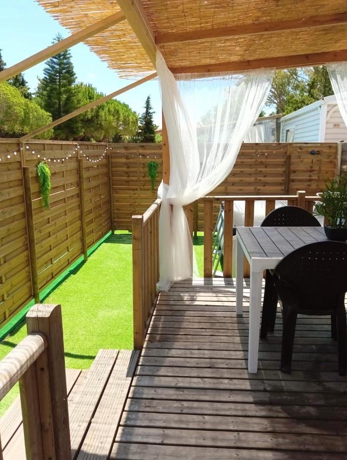 צ'יקלנה דה לה פרונטרה Casas Mobil Home Sancti Petri מראה חיצוני תמונה