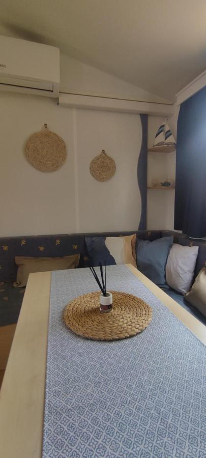 צ'יקלנה דה לה פרונטרה Casas Mobil Home Sancti Petri מראה חיצוני תמונה