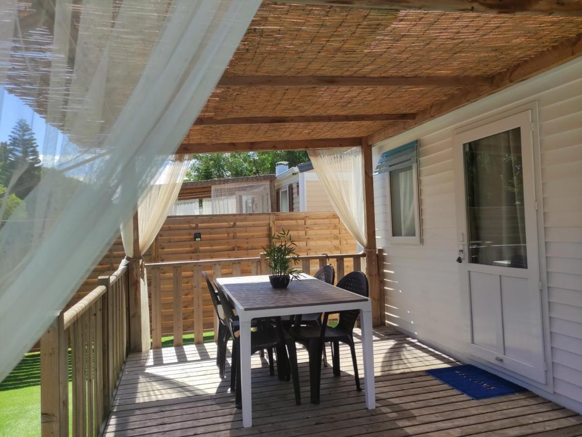 צ'יקלנה דה לה פרונטרה Casas Mobil Home Sancti Petri מראה חיצוני תמונה