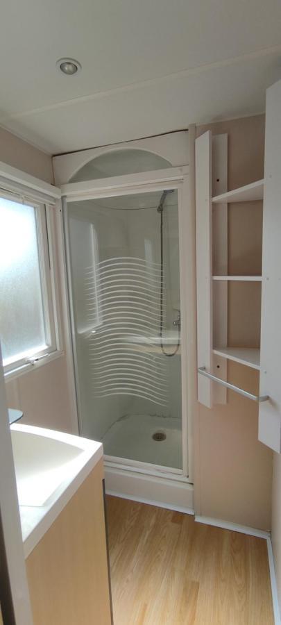 צ'יקלנה דה לה פרונטרה Casas Mobil Home Sancti Petri מראה חיצוני תמונה
