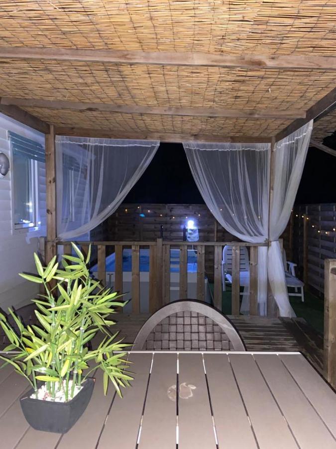 צ'יקלנה דה לה פרונטרה Casas Mobil Home Sancti Petri מראה חיצוני תמונה