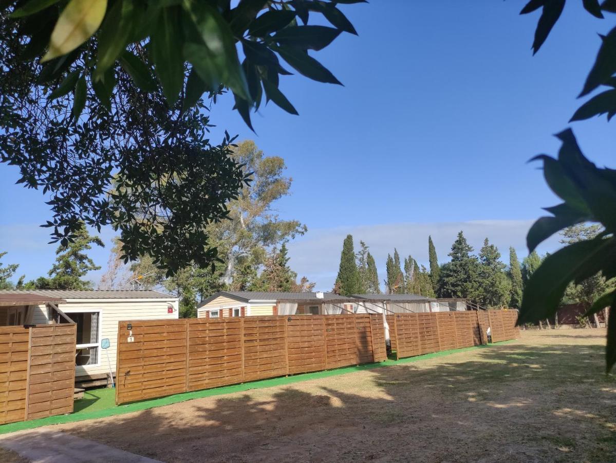 צ'יקלנה דה לה פרונטרה Casas Mobil Home Sancti Petri מראה חיצוני תמונה