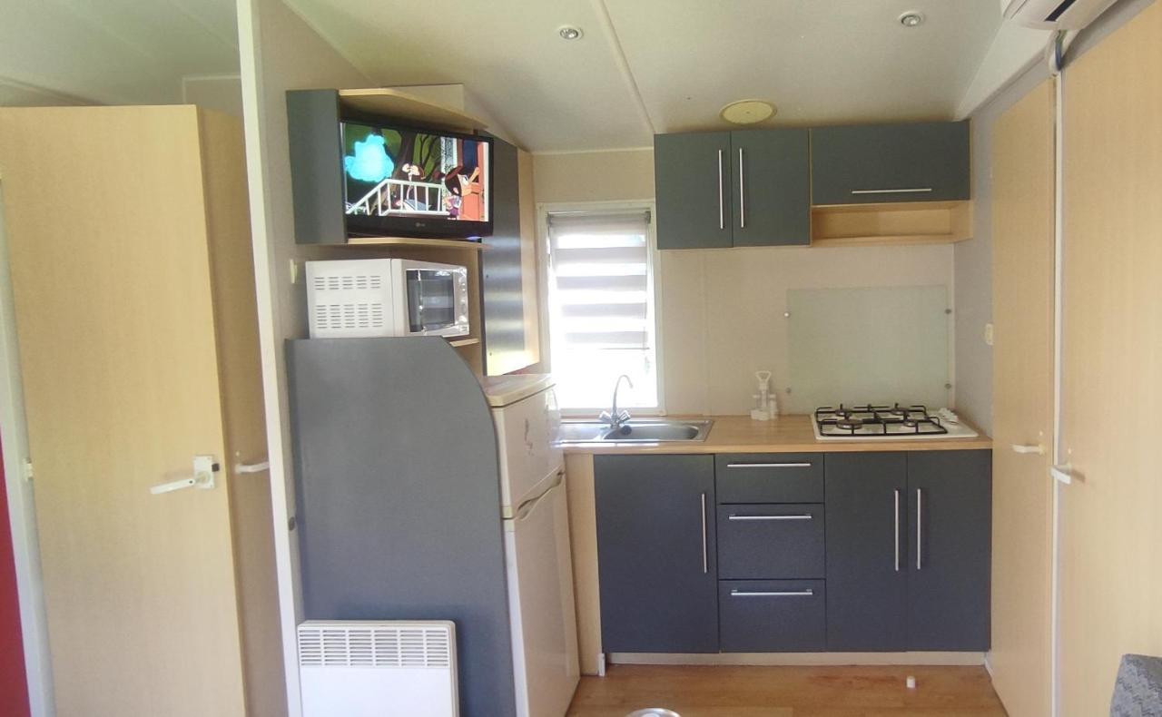 צ'יקלנה דה לה פרונטרה Casas Mobil Home Sancti Petri מראה חיצוני תמונה